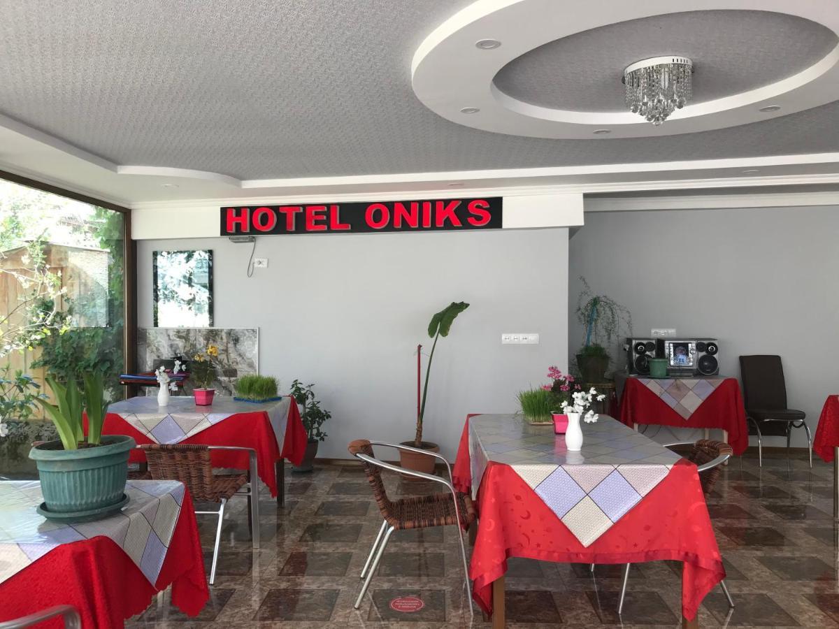 Hotel Oniks كوتايسي المظهر الخارجي الصورة