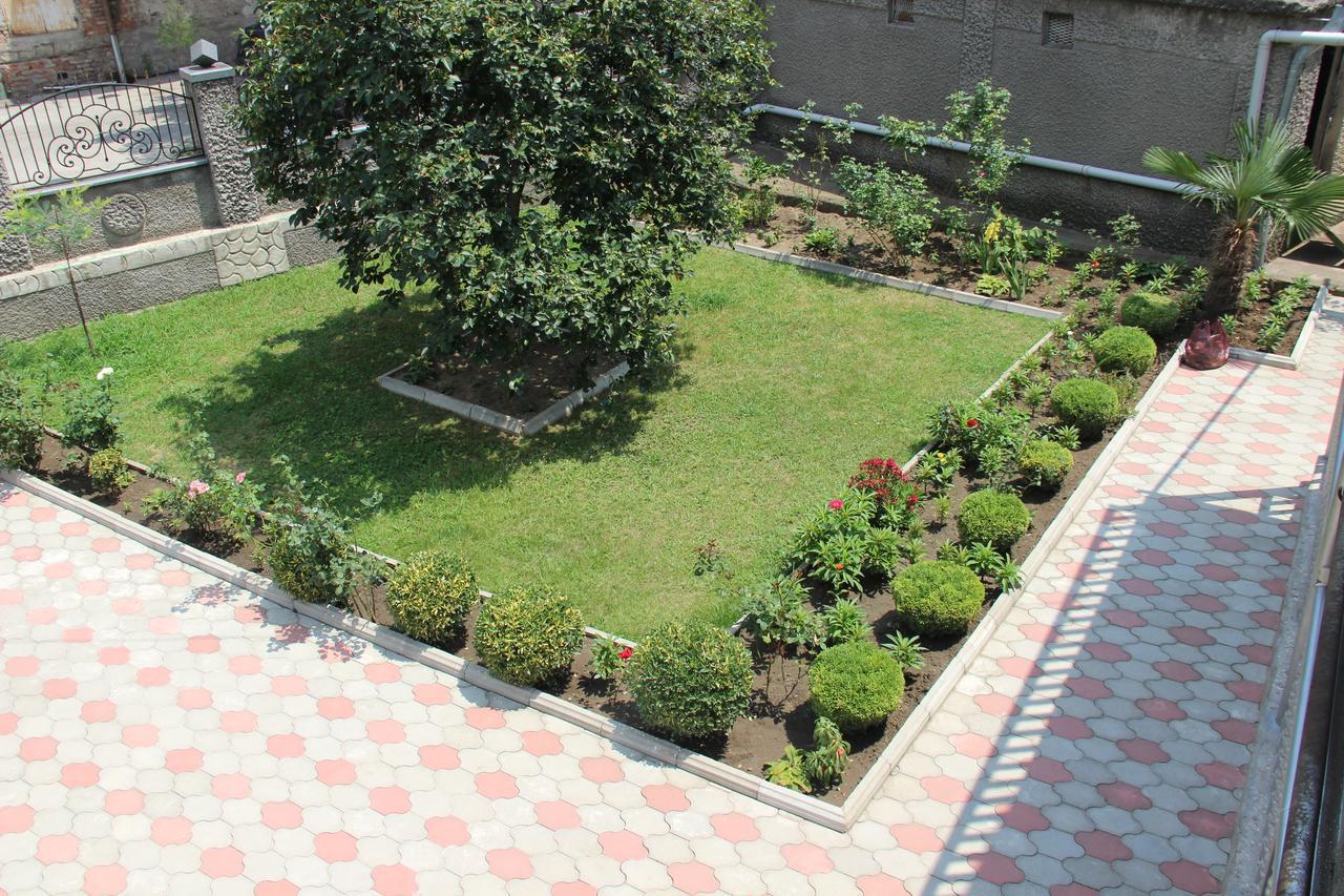 Hotel Oniks كوتايسي المظهر الخارجي الصورة